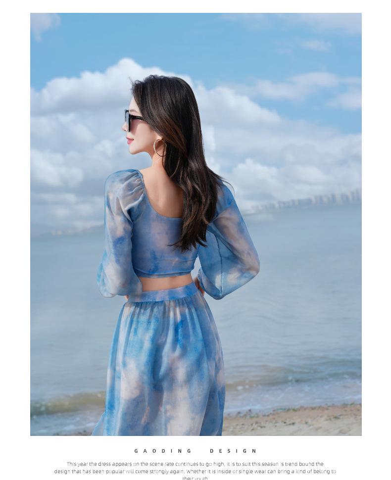 2025 Women's Sexy Vacation Bikini: Split Long-Sleeved Three-Piece Swimsuit