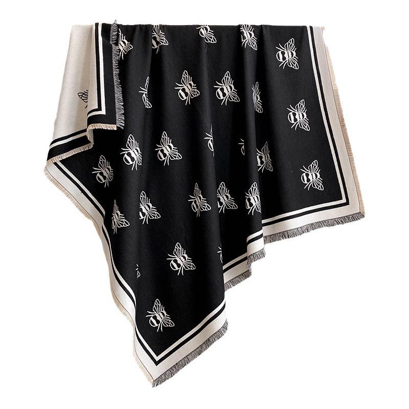 Korean Version Of Bee Fashion Double-Sided Large Square Scarf, Scarf, Women'S Outer Cloak, Thickened Cloak, Windproof And Cold Women