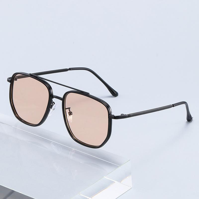 New Vintage Metal Frame Square Sunglasses Women Men Rectangle Sun Glasses Female Eyewear Sunglasses for Male Female Eyeglasses