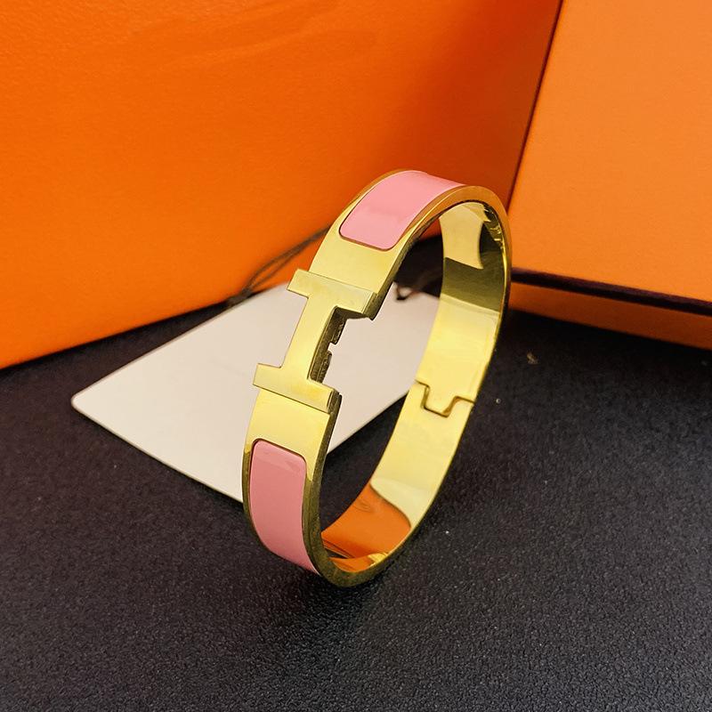 

Классический Модный Тренд Браслет Браслет с Буквами Женский Золотой Браслет с Пряжкой 2025 17CM