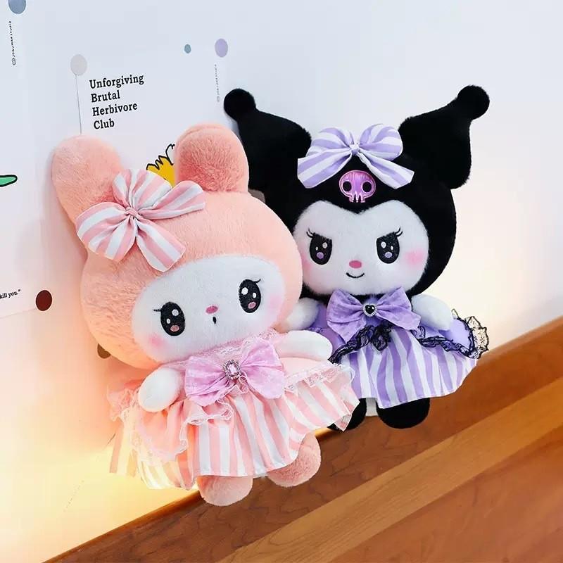 Peluche di Sanrio Kuromi Regalo di Compleanno per Bambina Con Fiocco e Vestito Per Bambini e Collezionisti