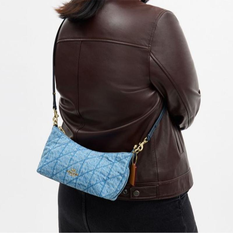 Coach Caitlin 24 Pikowany Detal Złote Elementy Materiał i Skóra Torba Tote Crossbody na Ramię Średnia Damskie torby Indygo CDZ89-IMTYV