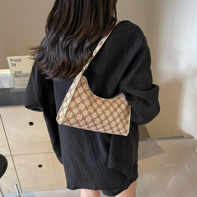 New Summer Retro Commuting Fashion Texture Casual Print Temperament Simple Single-shoulder Armpit Small Square Women's Bag