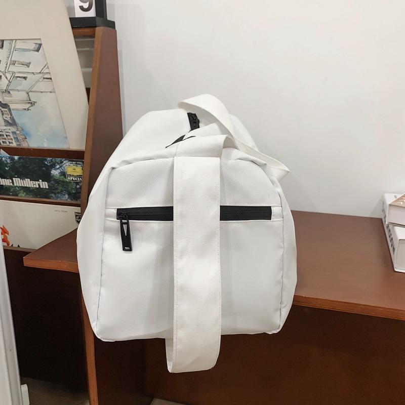 Large capacity messenger bag, simple travel bag, men's and women's backpack, casual mailman bag, shoulder commuter fitness bag