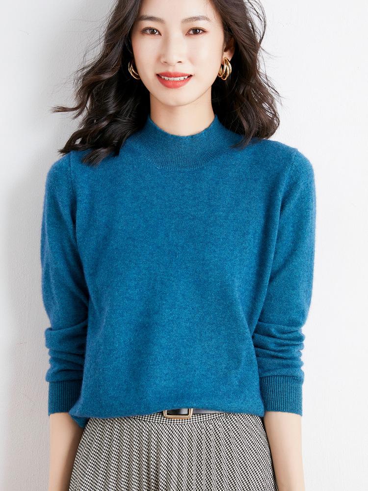 Korean Style Women's Slimming Knit Wool Pullover With Half-High Neck for Autumn and Winter