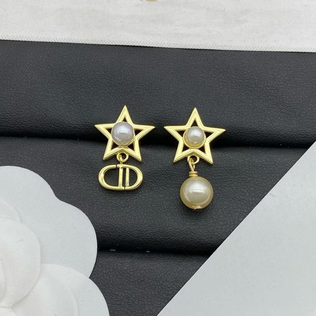 D Family Rhinestone Earrings: Classic Design with Pearls, Silver Needles, and a Touch of Luxury
