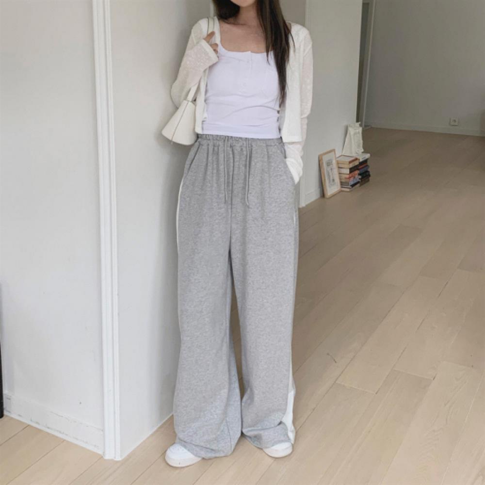 New Arrivals Open Run Women Color Block Track Wide Pants