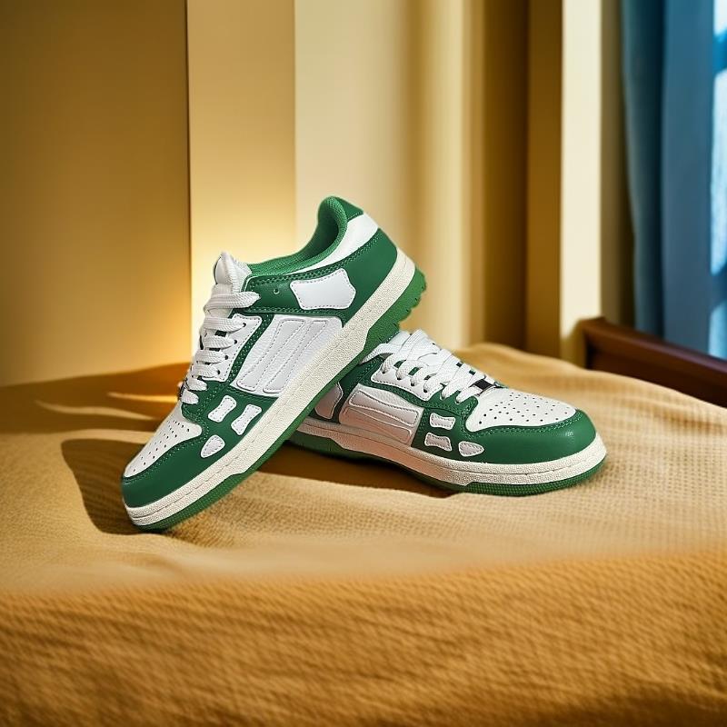High-top men's shoes , basketball sneakers, women's shoes, and versatile jogging casual shoes for couples