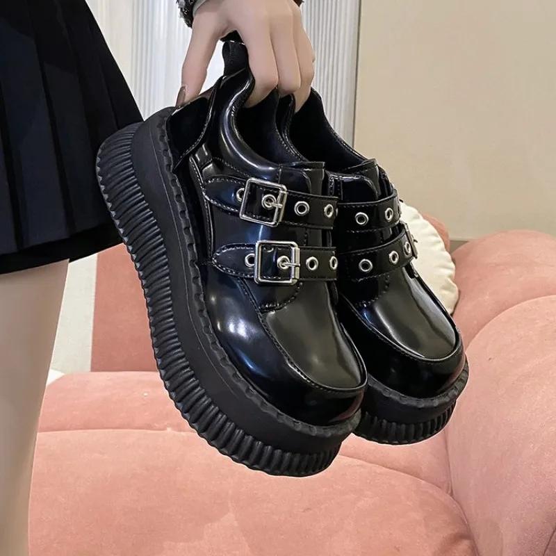 Fashion 2024 New British Style Retro Belt Buckle, Dad's Shoes for Women, Trendy High Rise Ultra Thick Sole Shoes for Women