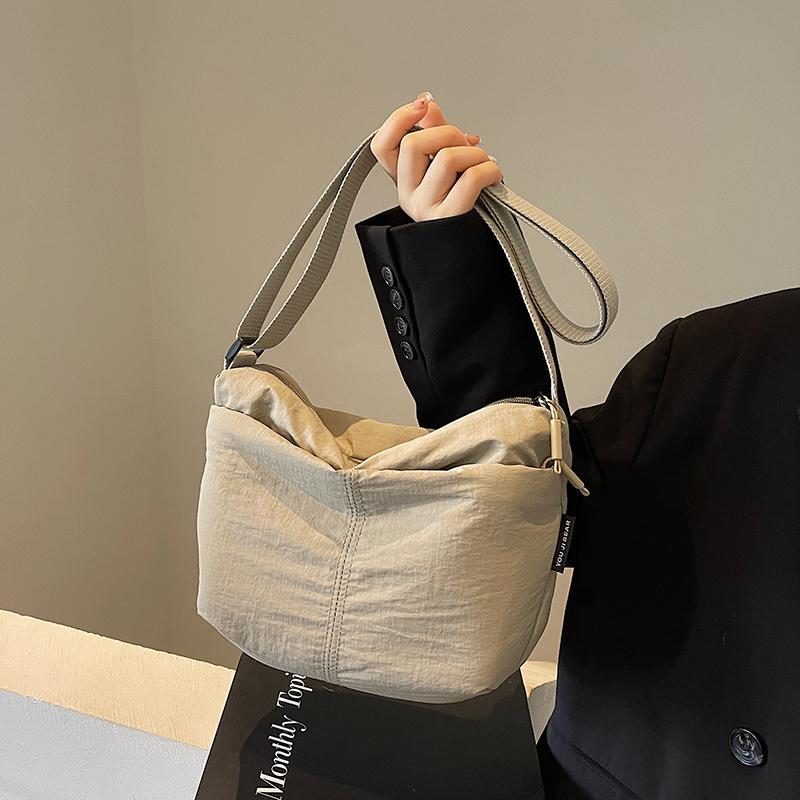 Canvas Bag Women's Large Capacity Commuter Shoulder Bag