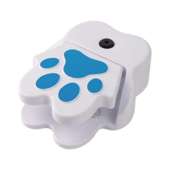 Dog Water Fountain Interactive Pet Sprinkler Toy Claw Pedal Water Dispenser Dog Drinking Station for Outdoor Play