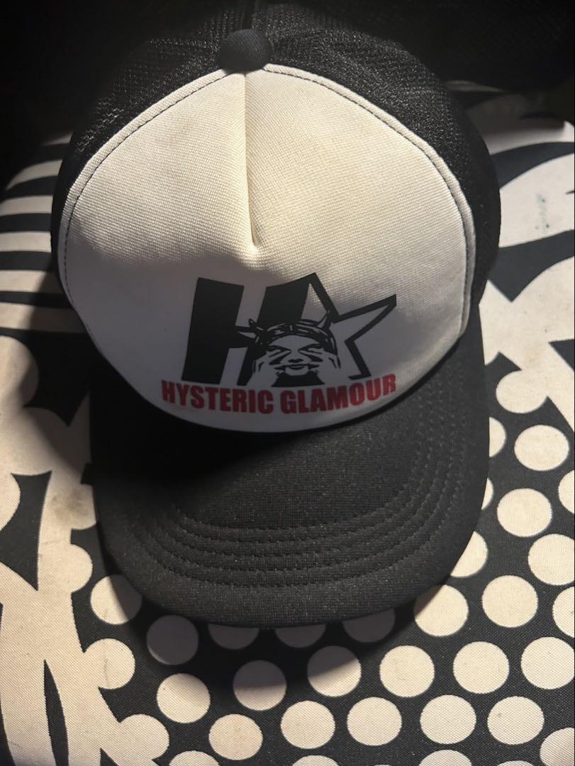 

[USED] HYSTERIC GLAMOUR Trucker Cap in Beige/Black