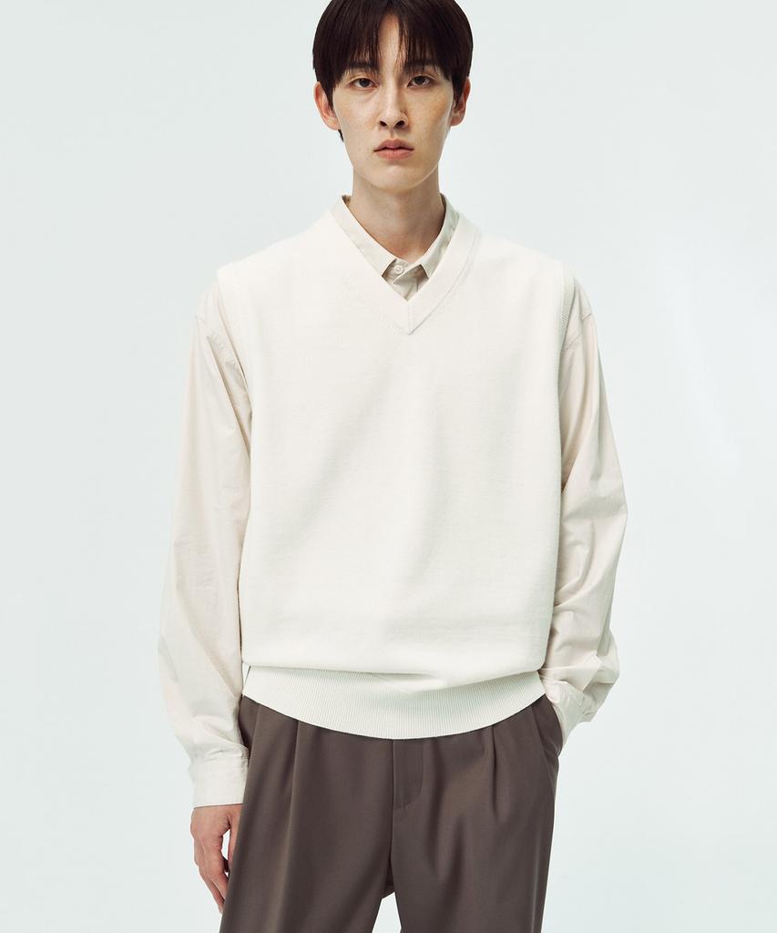 Blankroom V-Neck Knit Vest_Ivory