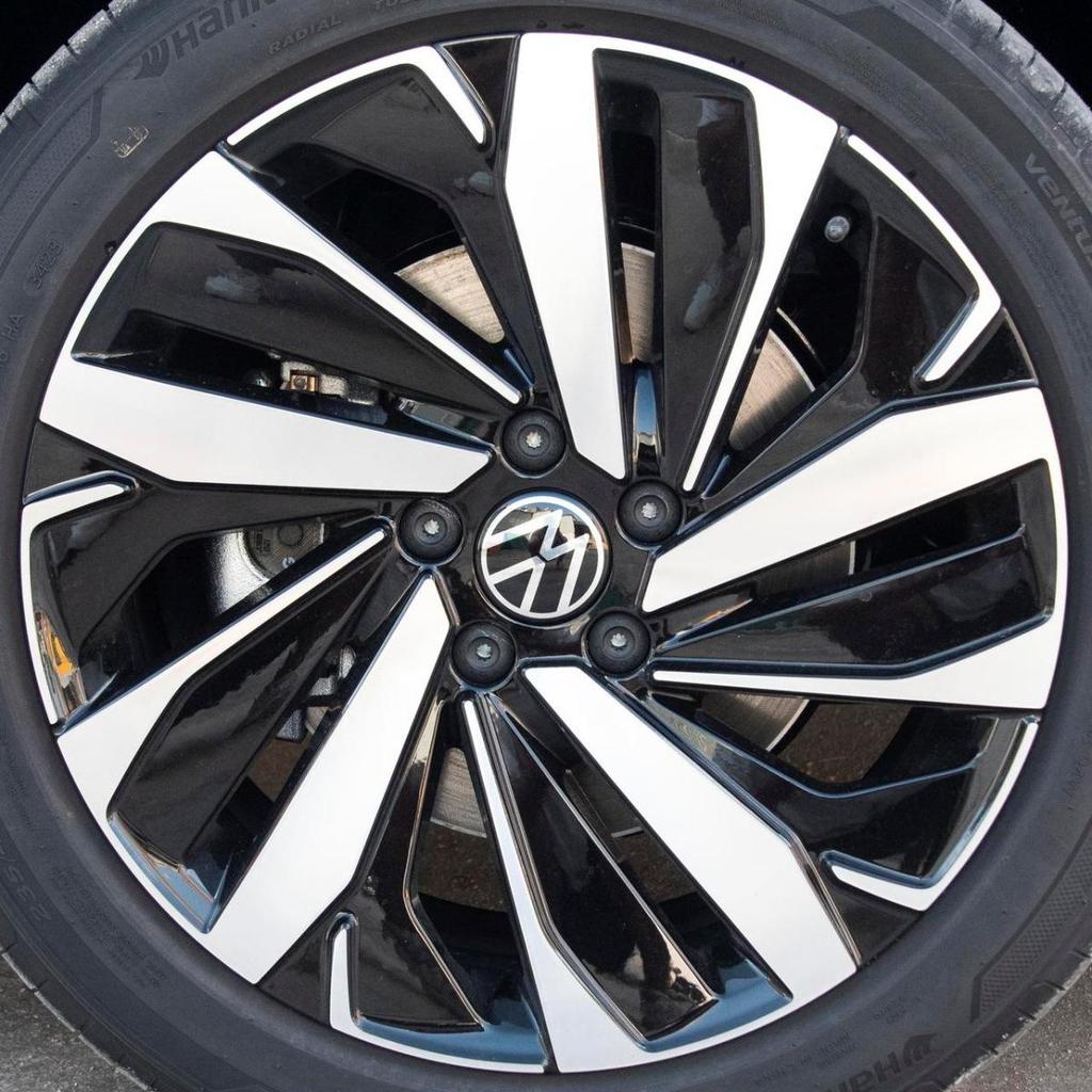 Compatible with Volkswagen Passat 15-inch, 16-inch, 17-inch, 18-inch Lingyu Alloy Steel Wheels, New Original Replacements.