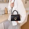 Crocodile Pattern Small Square Bag 2025 New Small Square Bag Xiaoxiangfeng Messenger Handbag Commuter Versatile Shoulder Bag Women