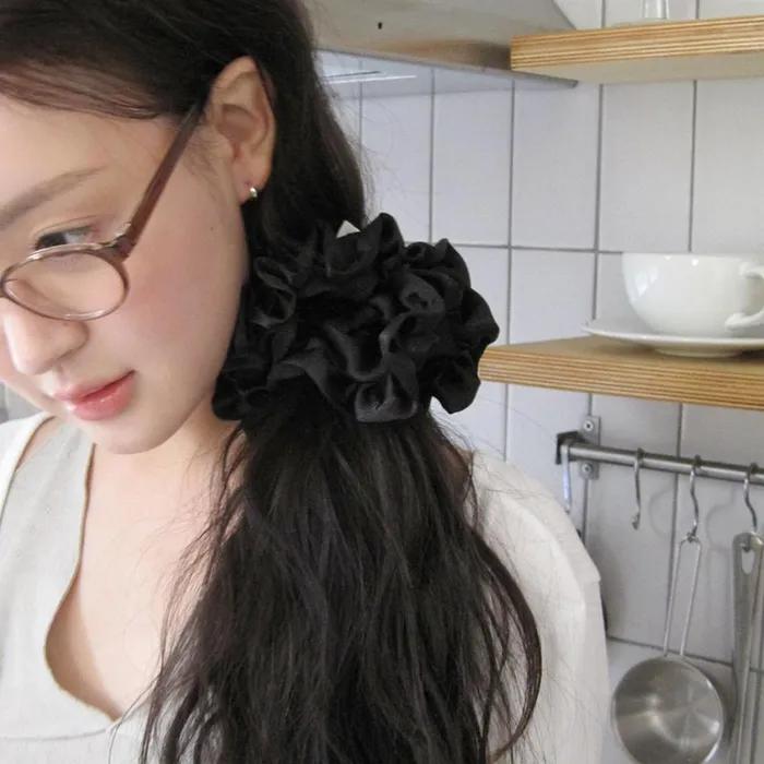 After Frill Scrunchie (Black)