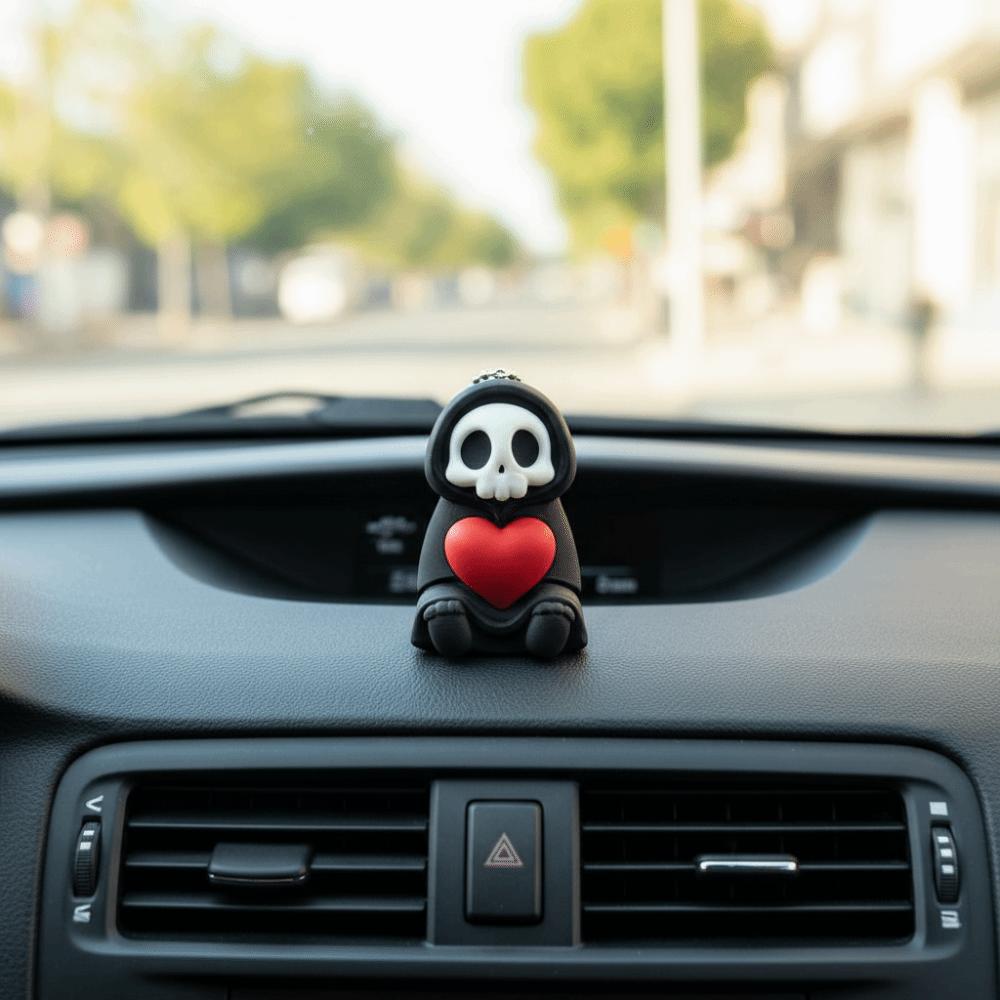 Miniature Skeleton Keychain Black 3D Printed Statue Love Heart Ornament Halloween Pendant Backpack
