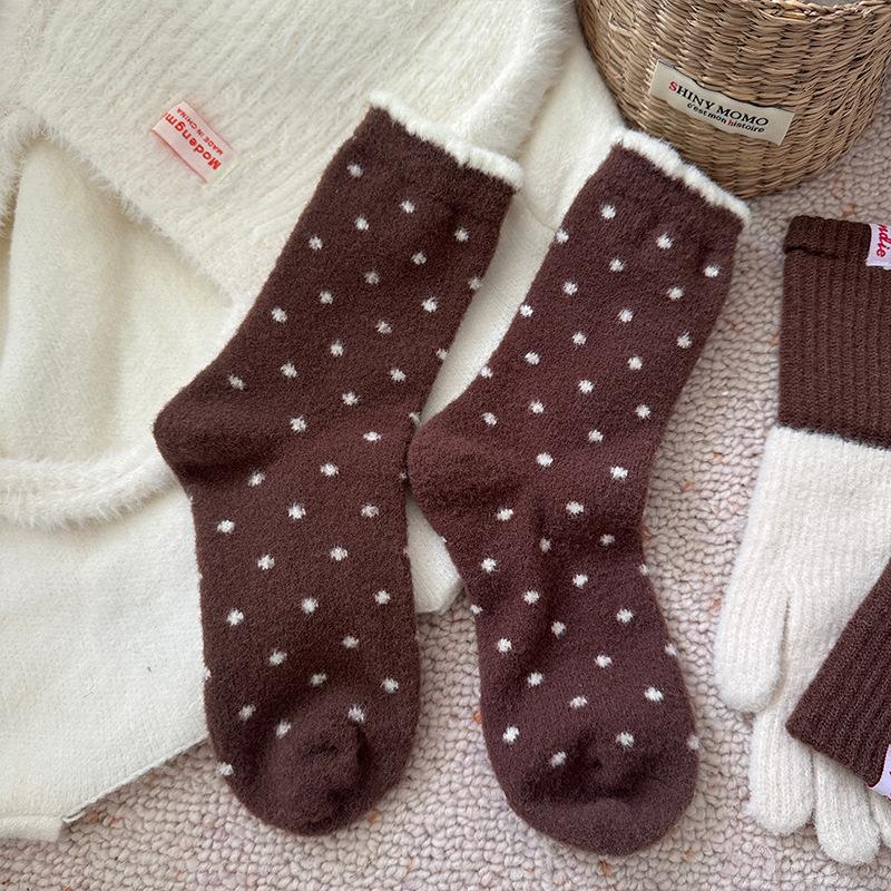 Warm Thickened Polka Dot Plush Socks Women Girls Mid-calf Socks Fall Thickened Padded Warm Socks Home Sleep Floor Sox Winter