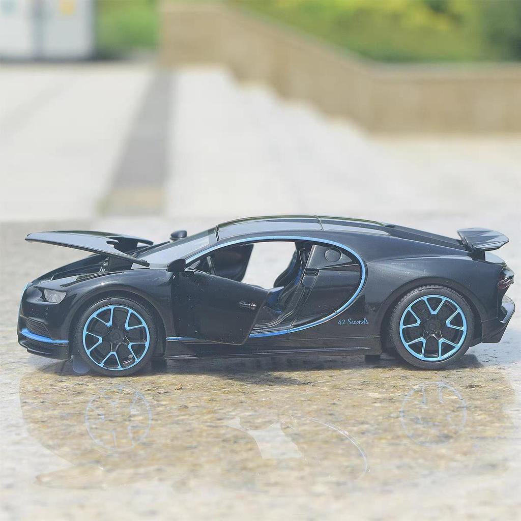 Bugatti Chiron Supersport Simulace Odlévaná a Hračková Vozidla Zvuky a Světlo Natahovací Auto 1:32 Dárky z modelů ze slitin pro děti