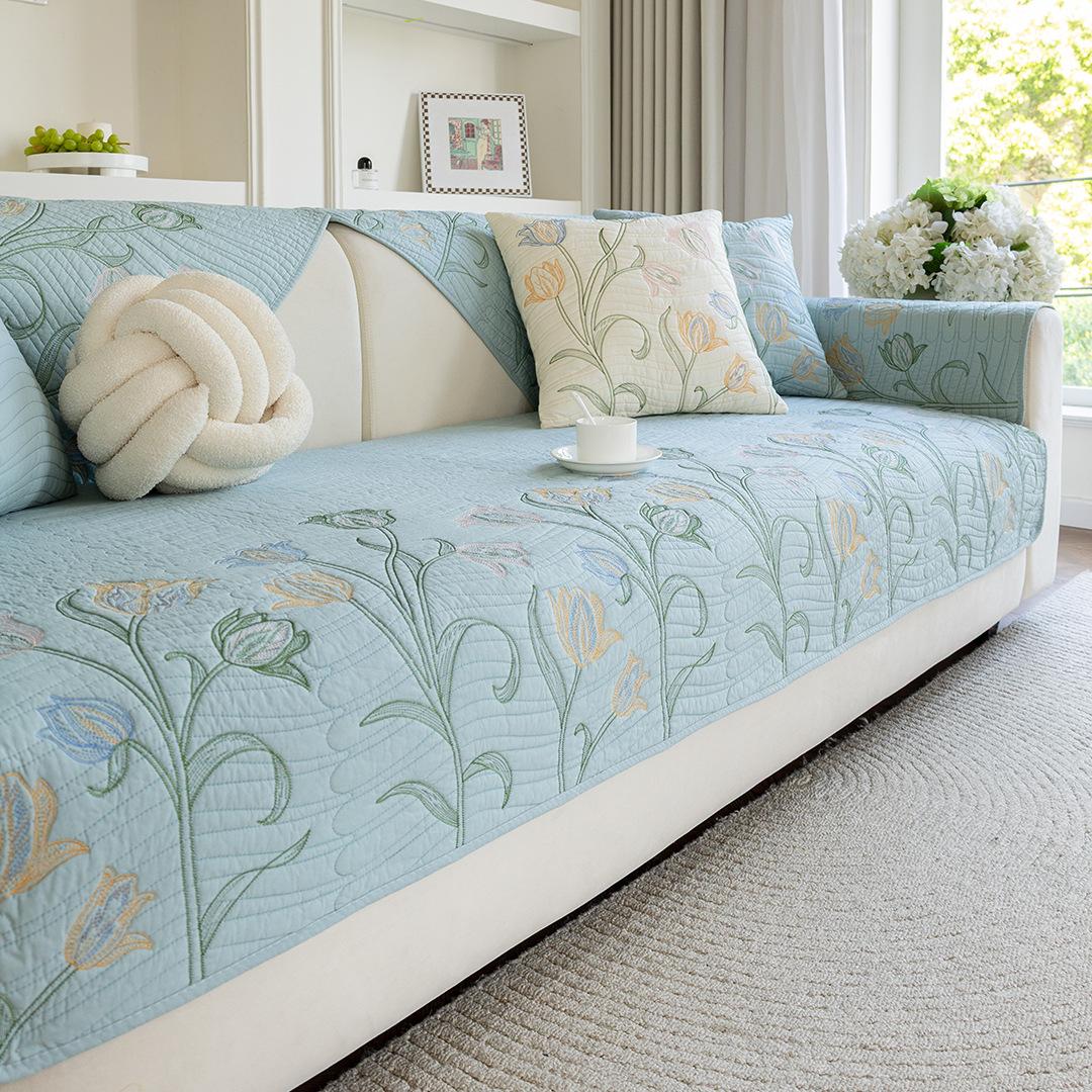 

Living Room Sofa Cover Anti Slip Wear-resistant Simple and Comfortable Sofa Cushion Universal Home Cover Fabric for All Seasons 70X70cm светло-синий