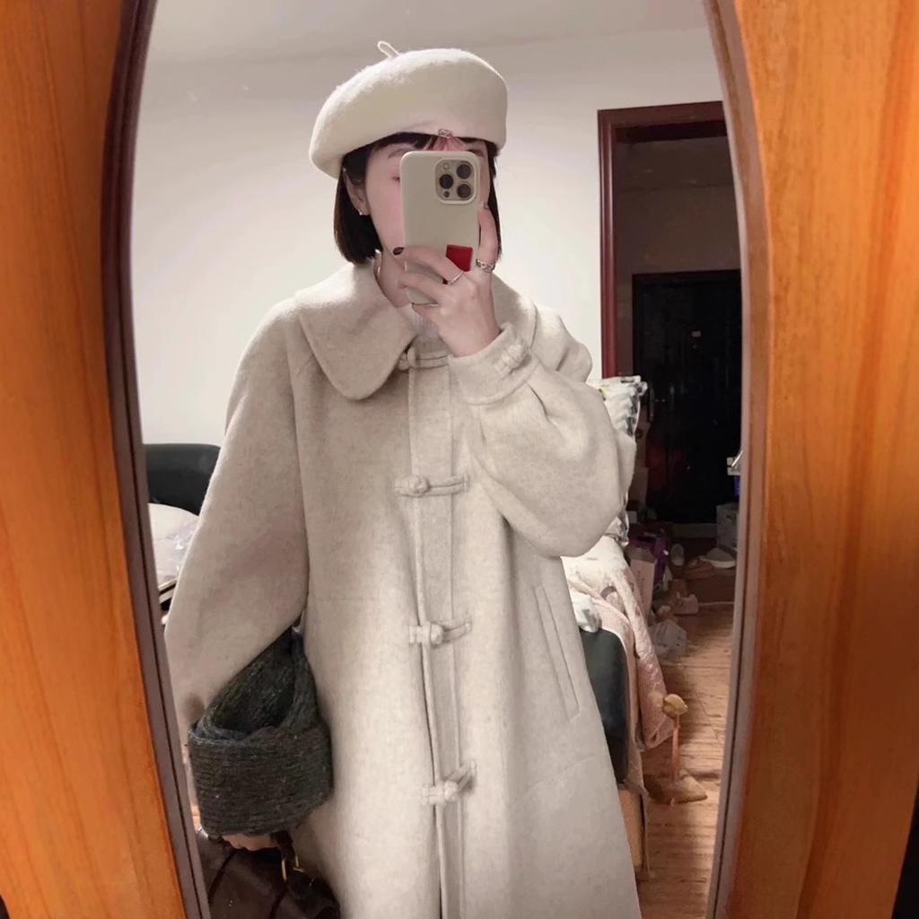 Langer Mantel Frauen Herbst und Winter Kleine Koreanische Temperament Retro Puppe Kragen Taste Wollmantel