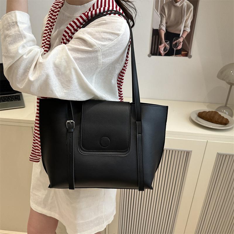 2025 Summer European and American Trends Korean Large-Capacity Bags Women's Fashion Retro Commuter Tote Bags Simple Shoulder Bags