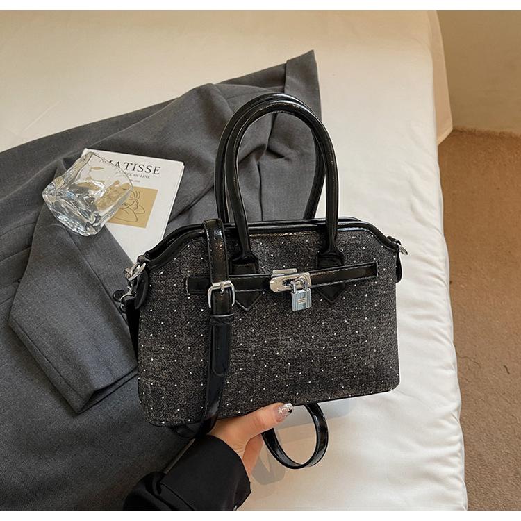 

2025 new Korean version bow pearl handbag bag women s denim fashion shell small bag commuter messenger bag