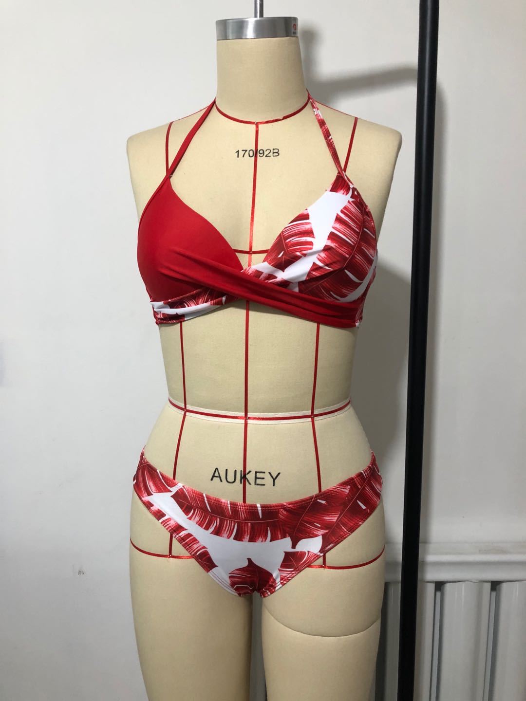 

Euler s new sexy hard bag split swimsuit colorblocking multicolor swimsuit bikini XXXXXL