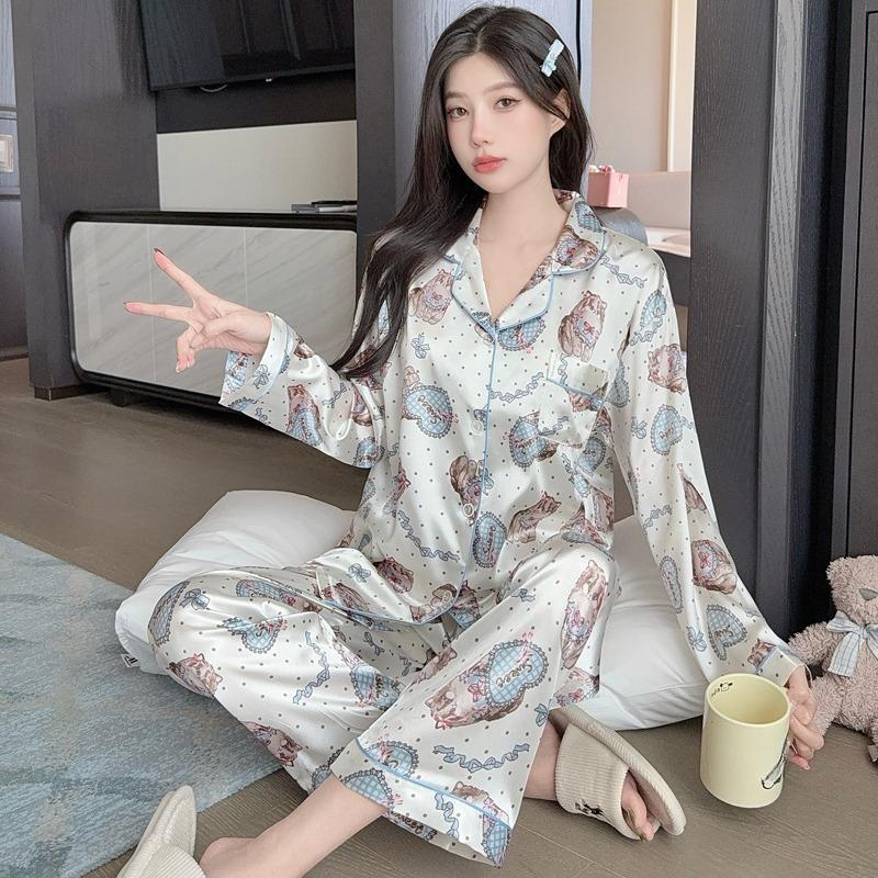 

Весна осень 2025 Женская пижама Домашний комплект Розовый принт бабочки Топ и брюки Сатиновая одежда для сна Свободный 2 предмета Домашняя одежда L