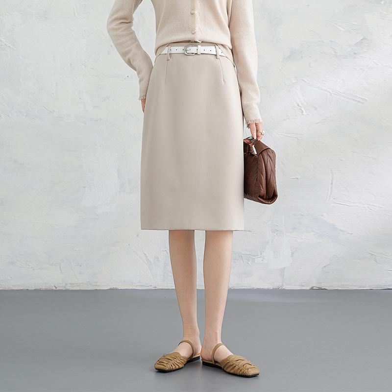 

2026 Spring Women s High Waist Slimming Pencil Skirt – Versatile Mid-Length Professional Style with Slit. S вершковий/білий