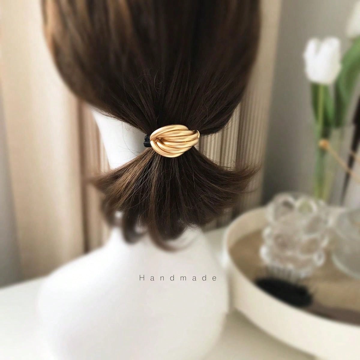 

Золотая резинка для волос, аксессуары для волос для взрослых, резинка для хвоста, золотая металлическая резинка для хвоста 1 шт. Хэллоуин 4 Small Circles