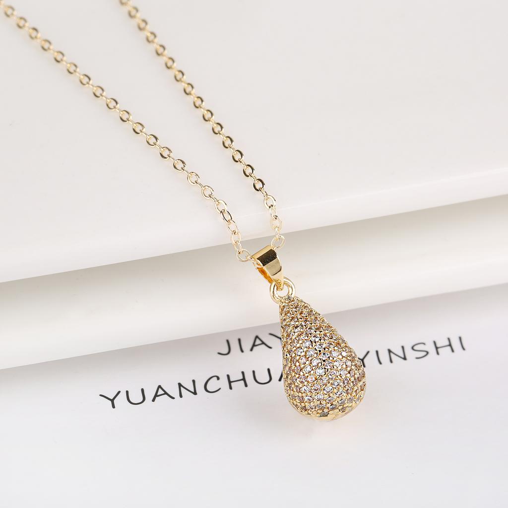 Classic Zirconia Comma Ladies Stud Earrings Fashion Water Drop Earrings Temperament For Woman Party Wedding Zircon Wholesale