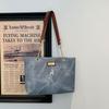 Versatile Single-Shoulder Tote: Stylish, Trendy, Large-Capacity Light-Colored Commuter Bag