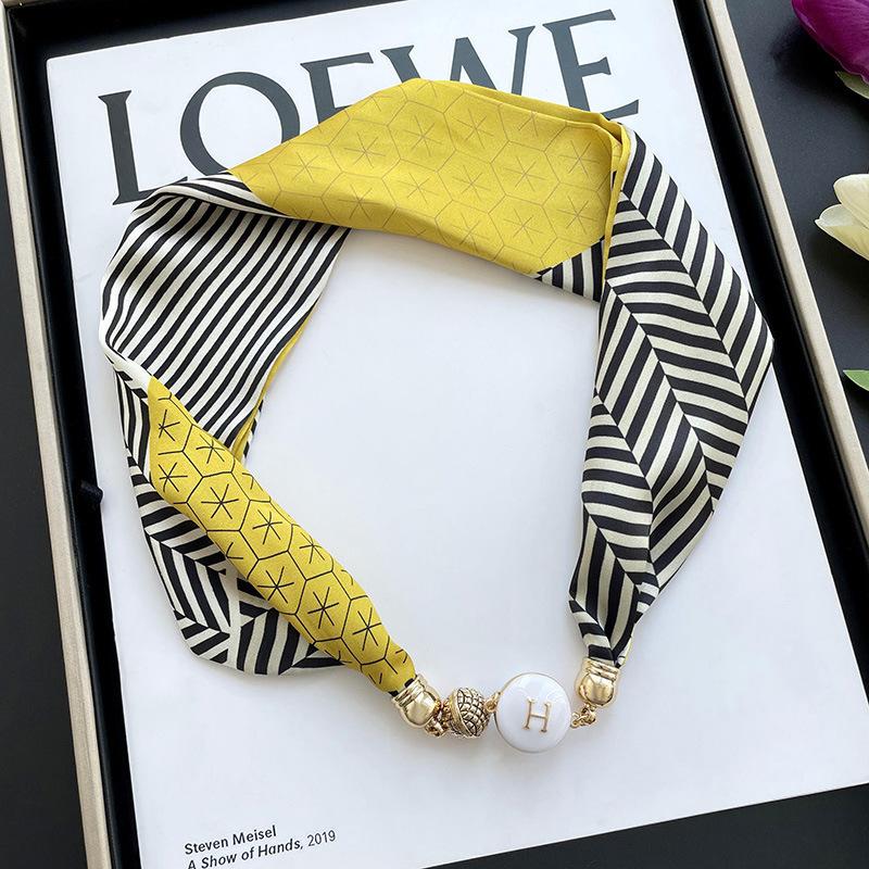 Lazy magnetic buckle silk scarf women's spring and autumn thin neck protection magnetic buckle silk scarf long small collar versatile pearl necklace