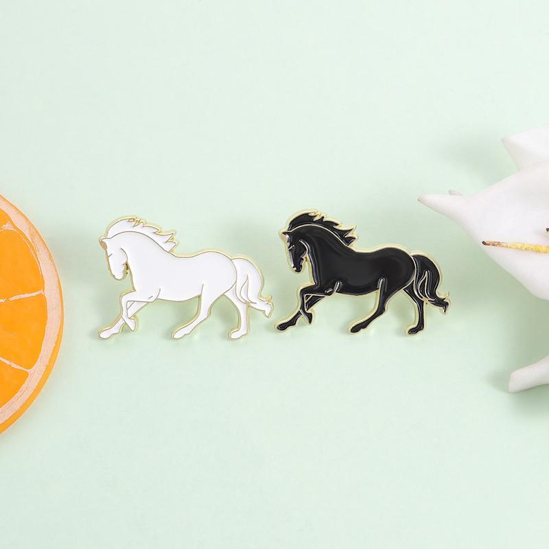 2026 Year of the Horse Enamel Pins Black White Galloping Horse Brooches Elegant Lapel Badges For Outfits Zodiac Gift For Friends