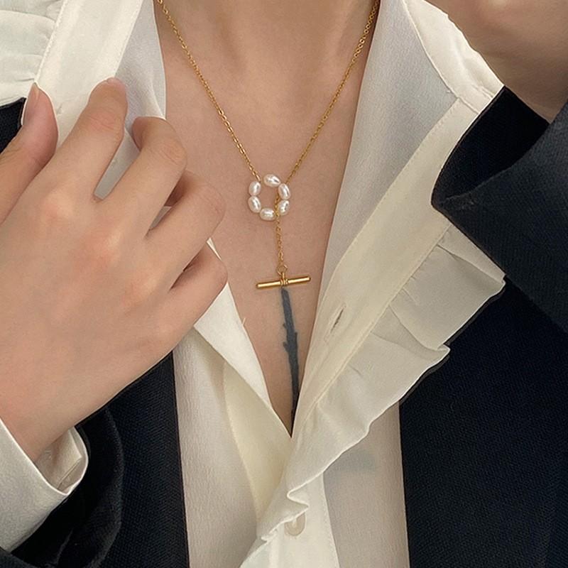 Simple Temperament Golden Beanie Necklace Female