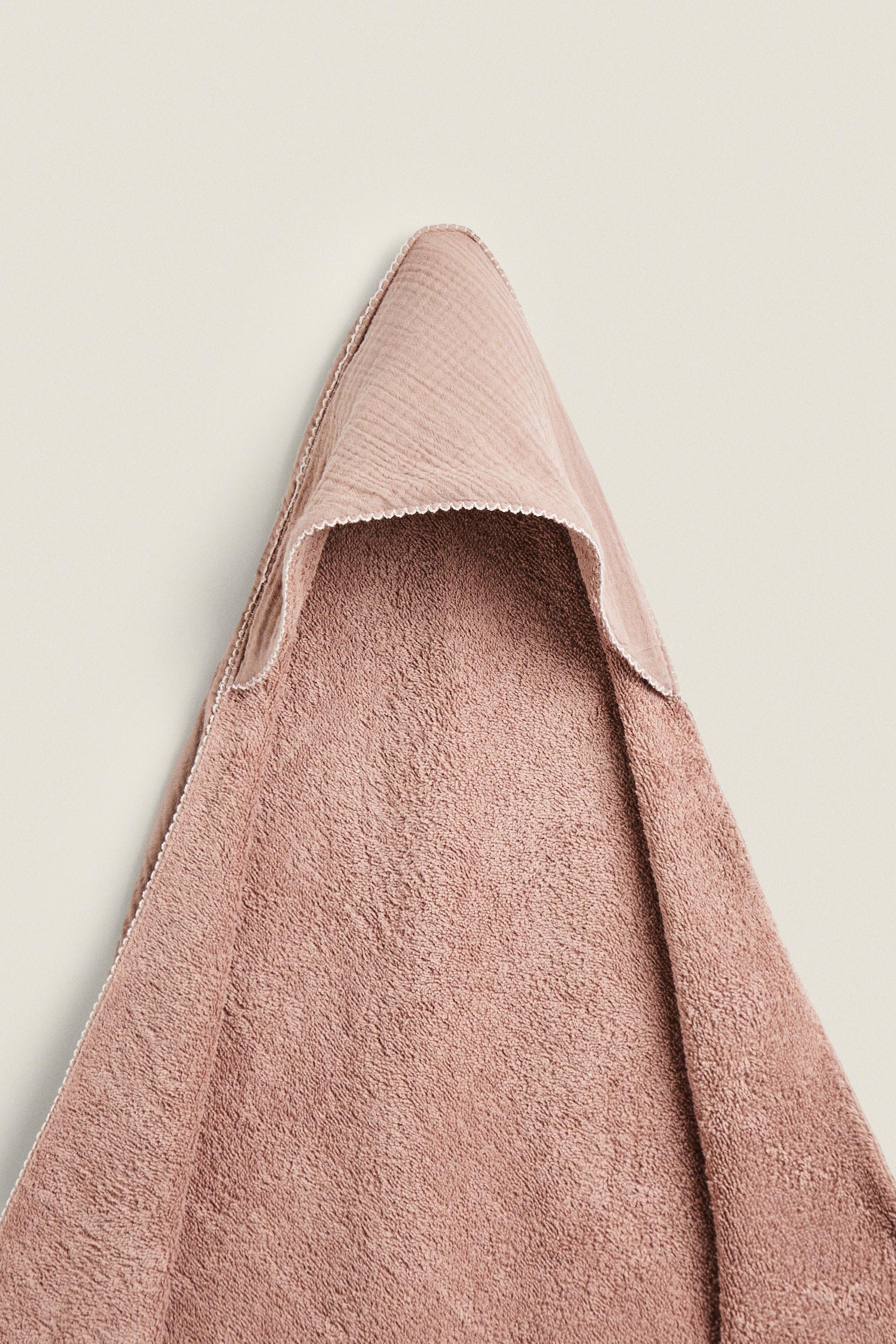 

ДЕТСКОЕ МИСЛИНОВОЕ ПОЛОТЕНЦЕ С КАПЮШОНОМ