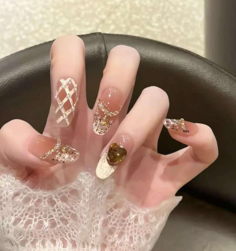 Super Flash Style: High-Class Aura Cat Eye Handmade Nail Tips for Young Ladies