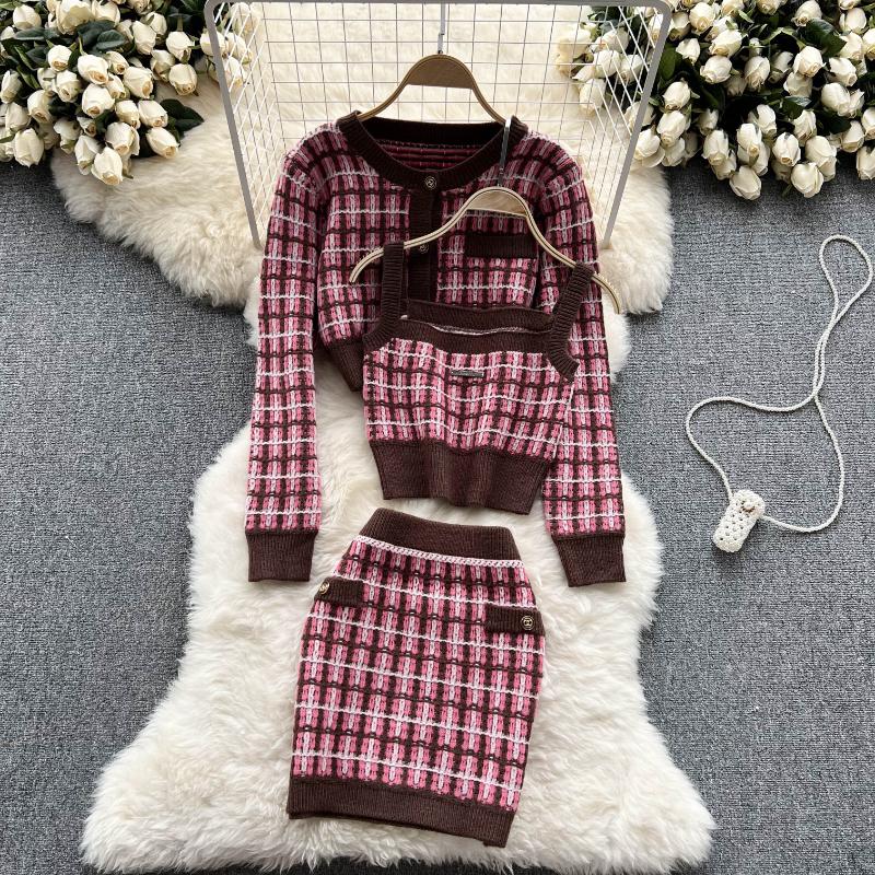 

Элегантный вязаный комплект из 3 предметов для милых девочек, женский короткий кардиган, милый жилет, мини-юбка, женский винтажный клетчатый праздничный костюм с высокой талией one size кофейный