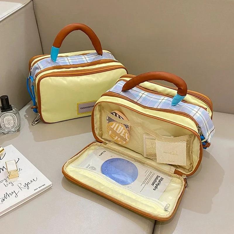 Portable High Capaci Collision Color Makeup Pouch Travel Toiletry Storage Bag Multi-Functional Cosmetic Bag Handbag Organizer