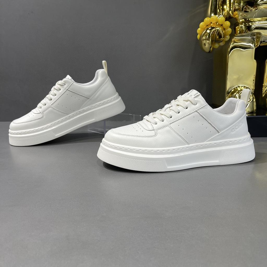 Men's shoes 2026 new summer fashion sports thick baseplate shoes versatile breathable men's leather casual men