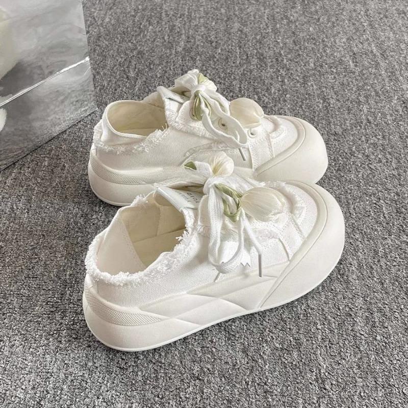 Tulip thin breathable bread shoes women's new thick-soled little white shoes can be stepped on lazy people and canvas shoes