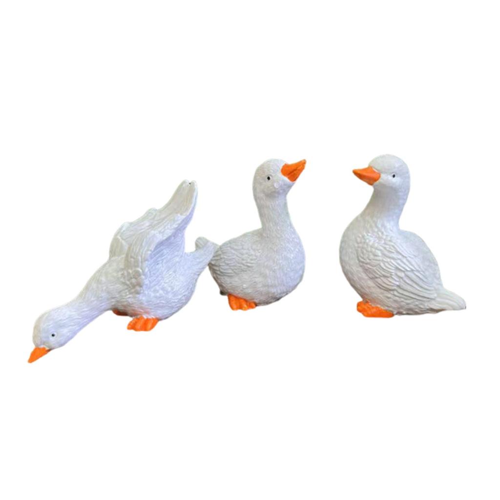 Garden Duck Statues Resin Animal Figurines Lifelike Goose Sculpture Yard Decorative for Outdoor Garden Decoration