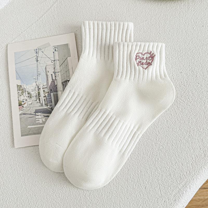Ladies Spring and Summer All Match Waist Sports Embroidery Love Short Tube Boat Socks