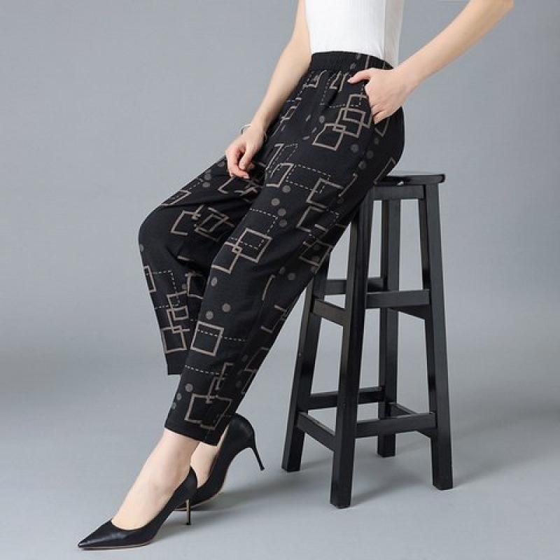 

Stylish High-Waisted Printed Cropped Pants with Elastic Waist for Middle-Aged and Elderly Women 4XL чёрный
