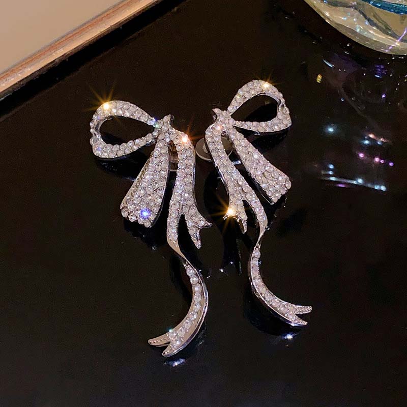 Full Rhinestone Bowknot Pendant Earrings for Women Exaggerated Elegant Ribbon Bow Long Tassel Earrings Wedding Jewelry