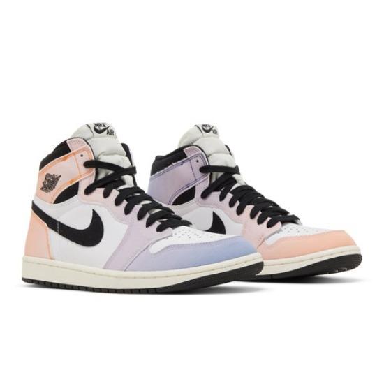 

Кроссовки Air Jordan 1 Retro High OG Skyline Мужские DX0054-805 EU 42.5 оранжевый/чёрный