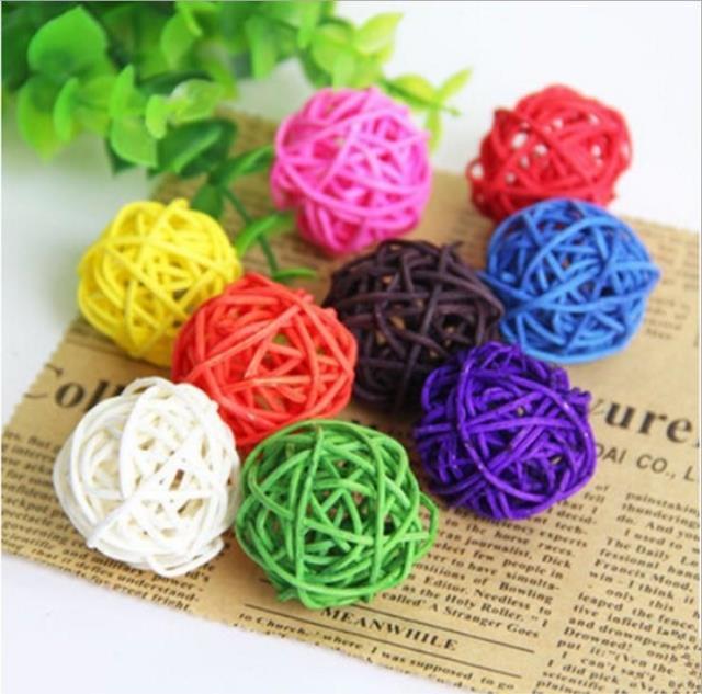 10Pcs Bird Toys Parrot Rattan Ball Toy Pet Chew Toys for Birds Budgies Hamsters Bunny DIY Craft Decoration Ball Random Color