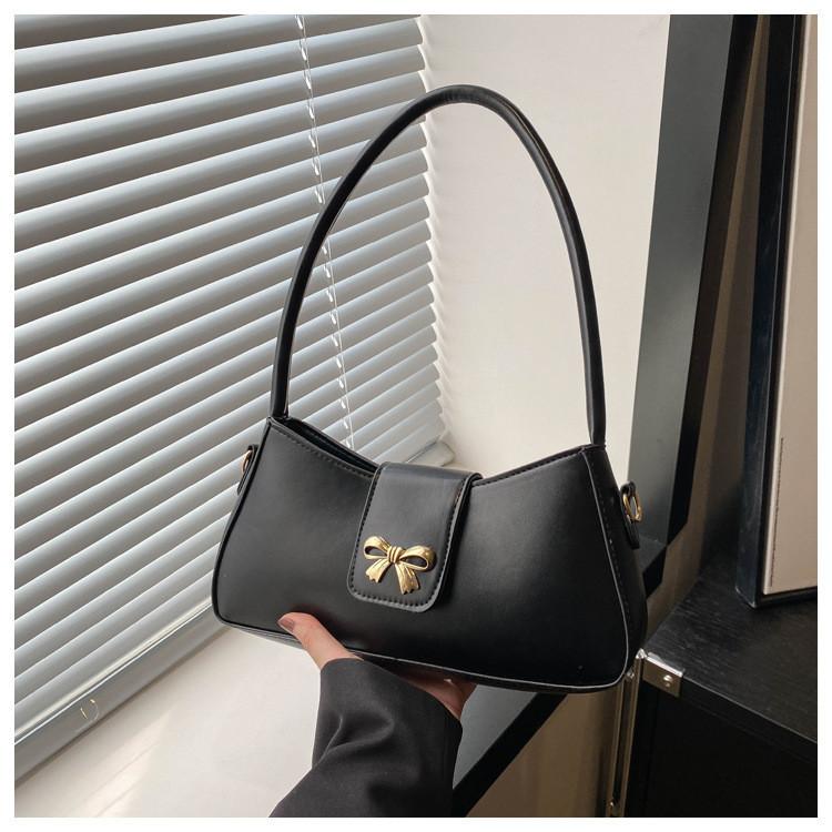 

2024 New Fashion Korean Style Simple Bow Women s Bag Chain Shoulder Bag