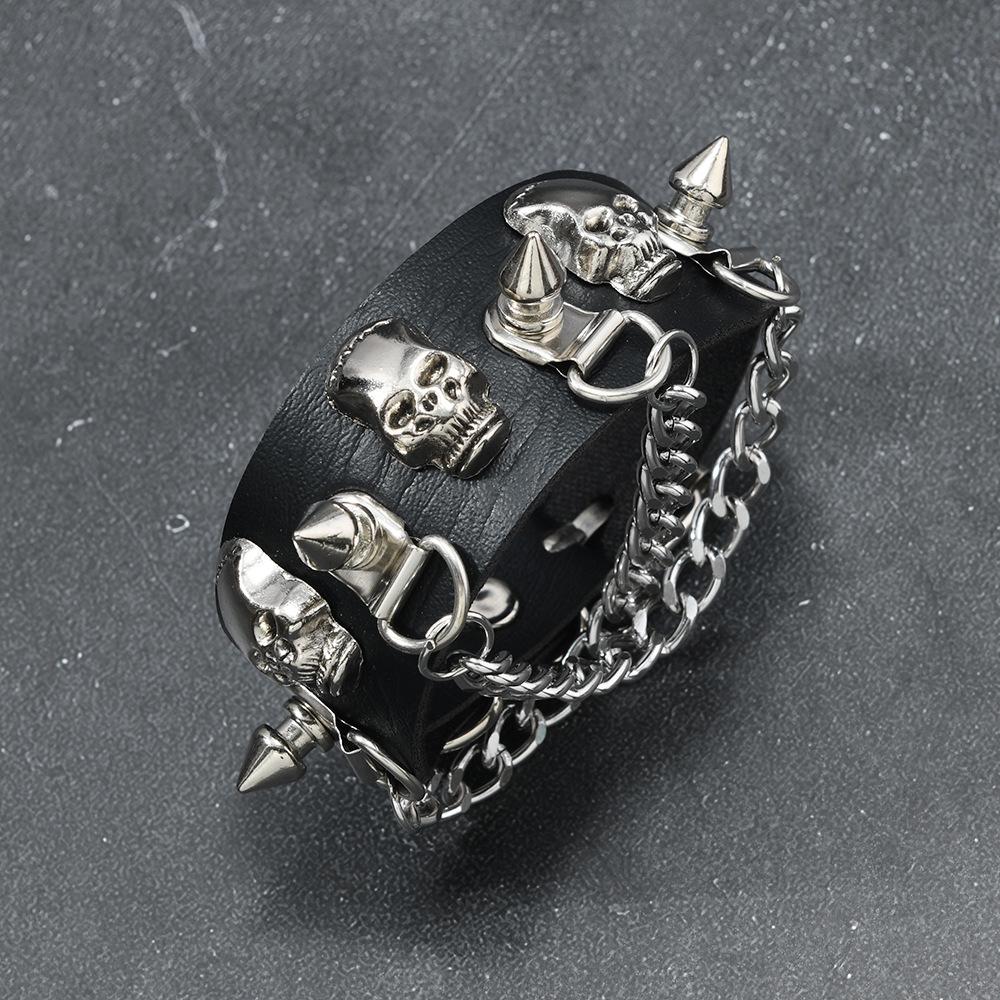 Dark Skull Rivet Leather Bracelet - Punk Hip Hop Subculture Style чёрный